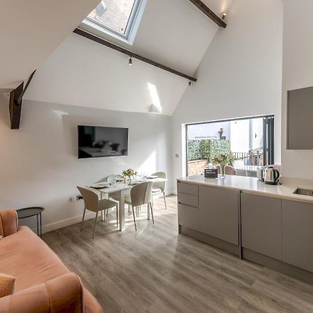 Pass The Keys Dahlia Contemporary Town Centre Apartment Shrewsbury Ngoại thất bức ảnh