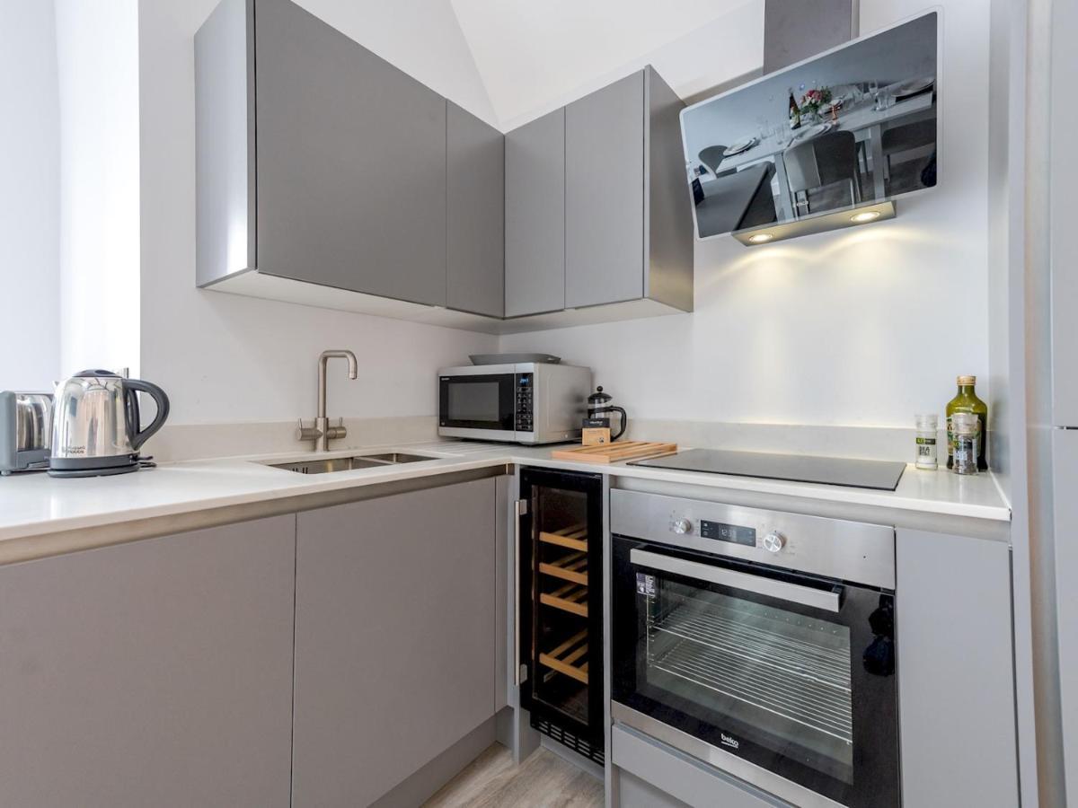 Pass The Keys Dahlia Contemporary Town Centre Apartment Shrewsbury Ngoại thất bức ảnh