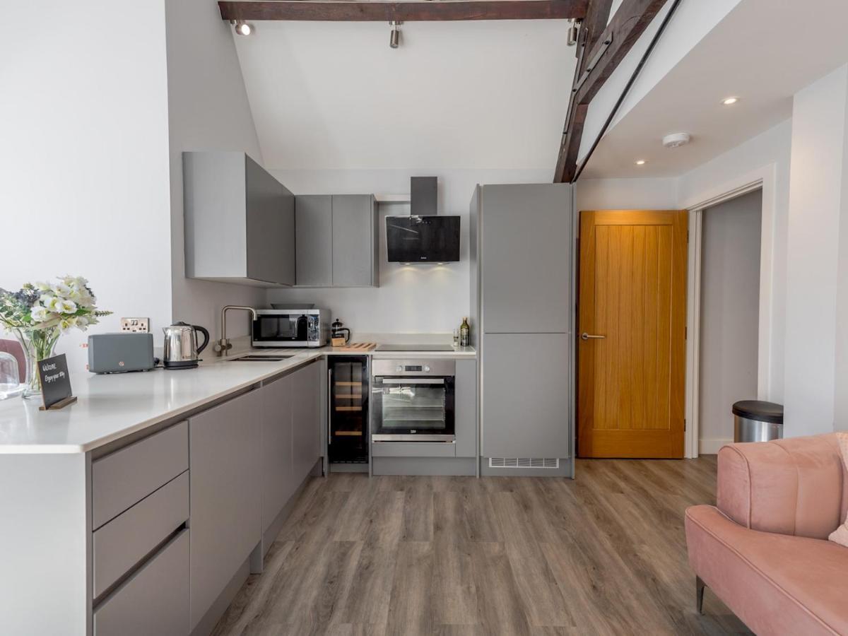 Pass The Keys Dahlia Contemporary Town Centre Apartment Shrewsbury Ngoại thất bức ảnh